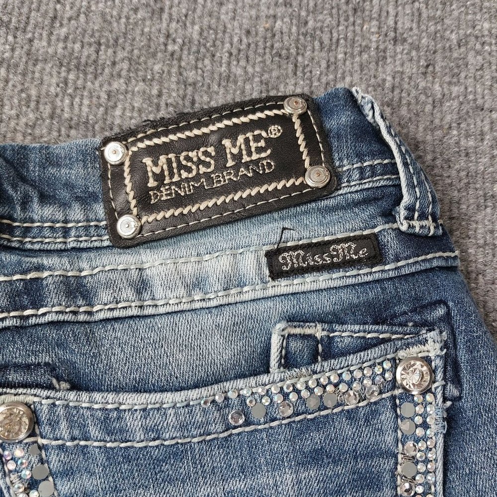 Miss Me Jeans Womens Size 26 Straight Light Wash Bling 5 Pocket Low Rise 0346 - Picture 4 of 15